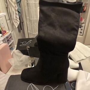 Elegant Black Women's Heeled Boots
